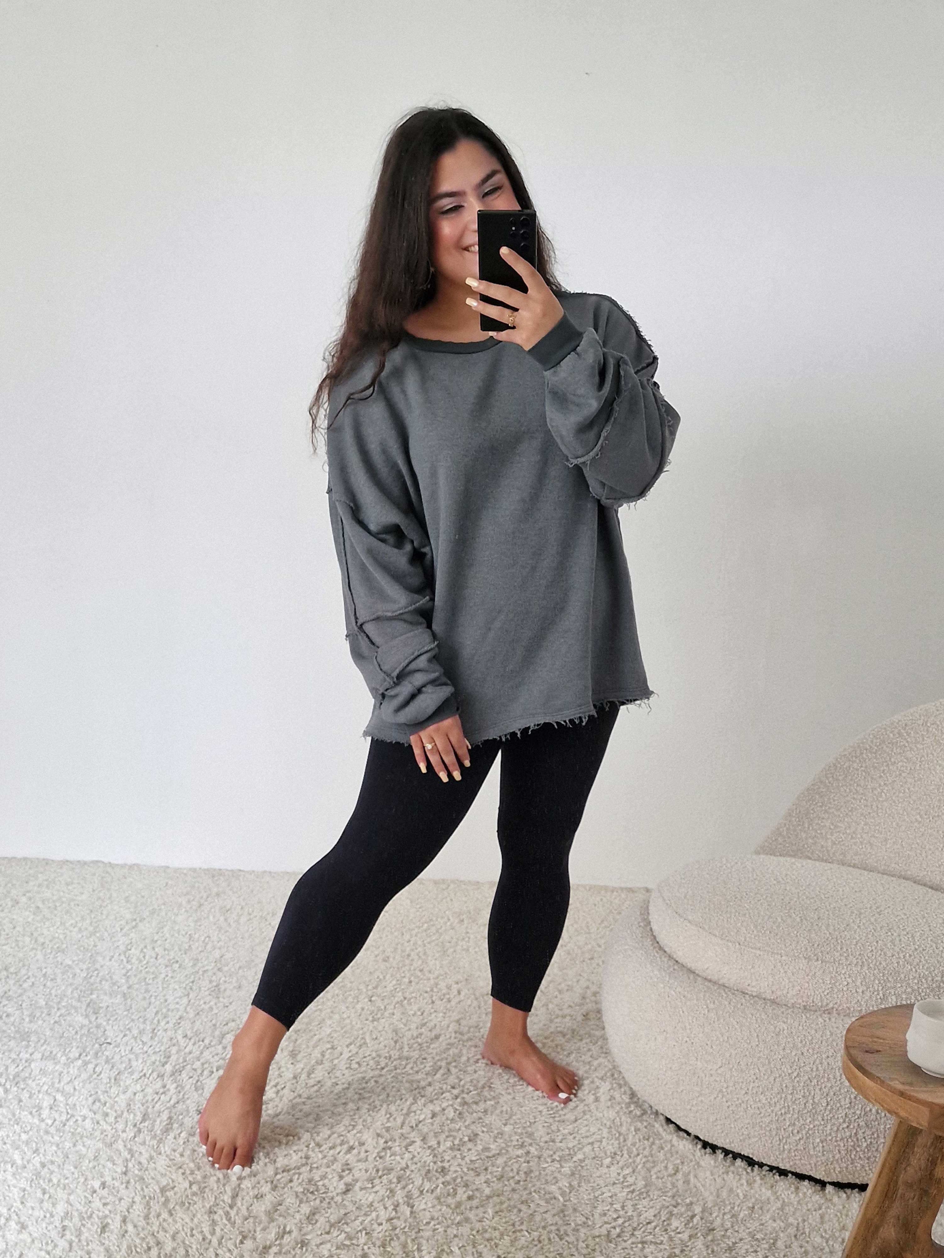 Basic Vokuhila Sweater Used-Look - Grau Basic Vokuhila Sweater Used-Look - Grau