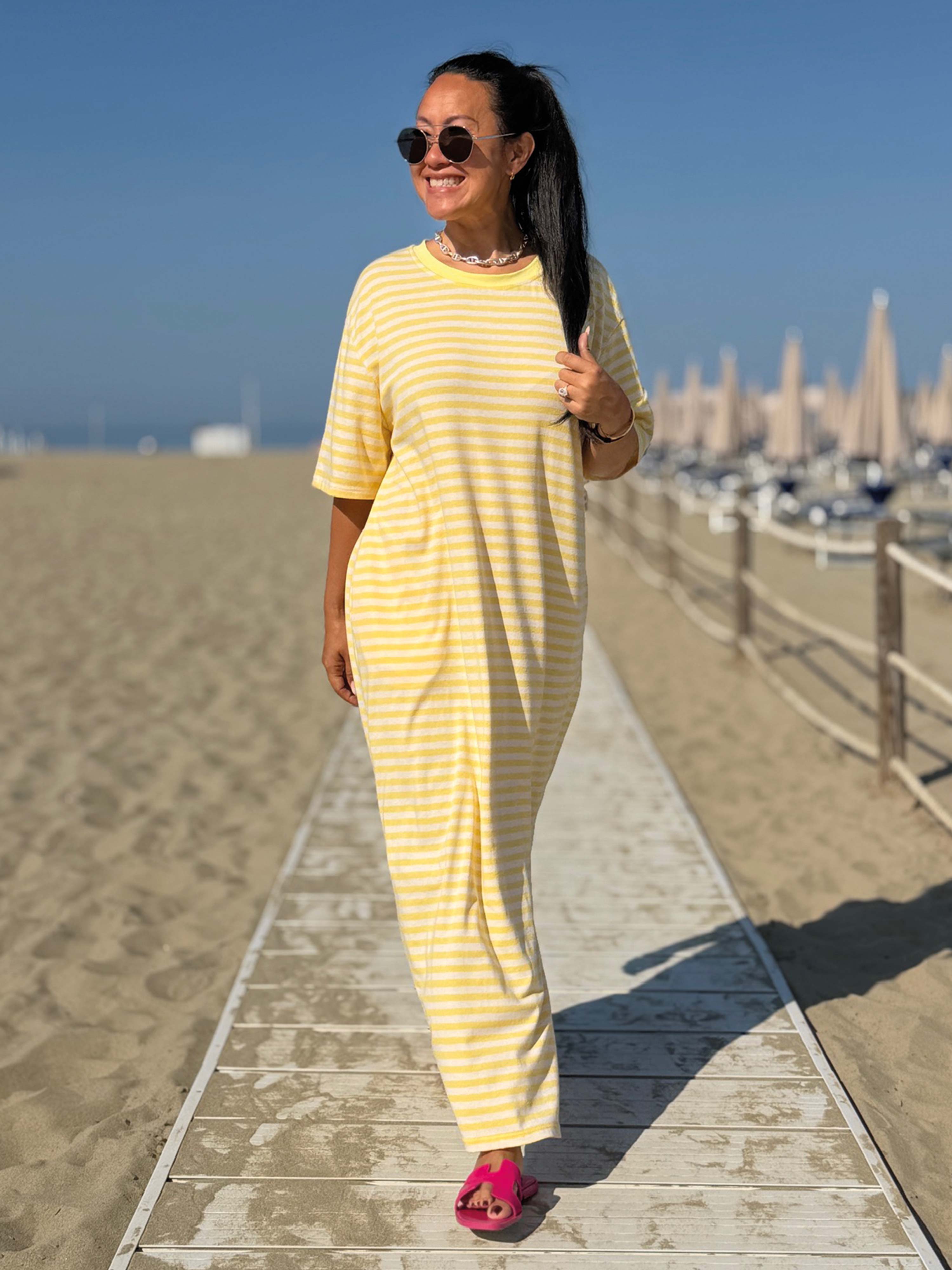 Kurzarm Kleid mit Seitentaschen - CURVY - Stripes Lemon