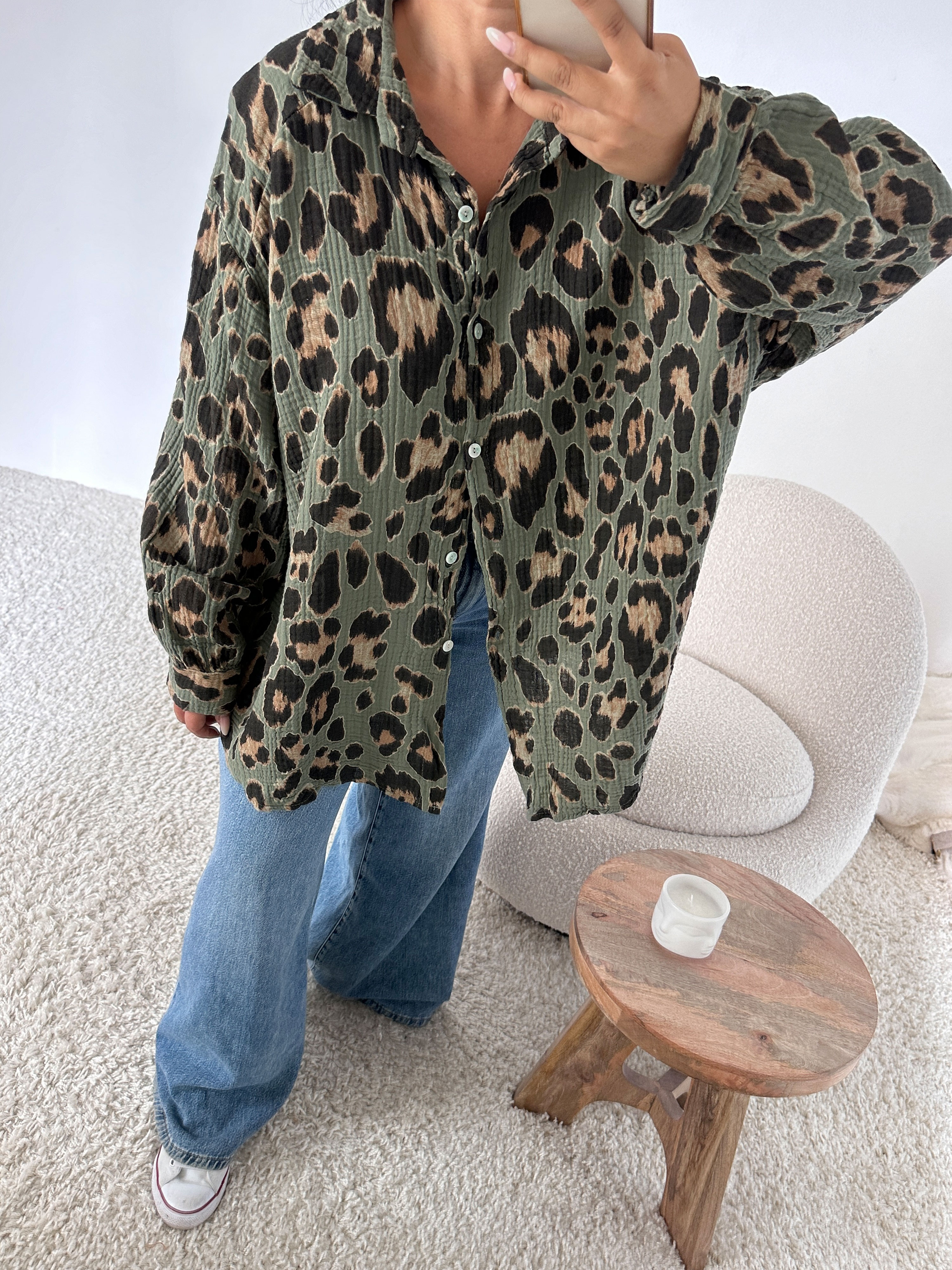 Musselin Midi Oversize Bluse - NALA - LEOPARD Salbei Musselin Midi Oversize Bluse - NALA - LEOPARD Salbei