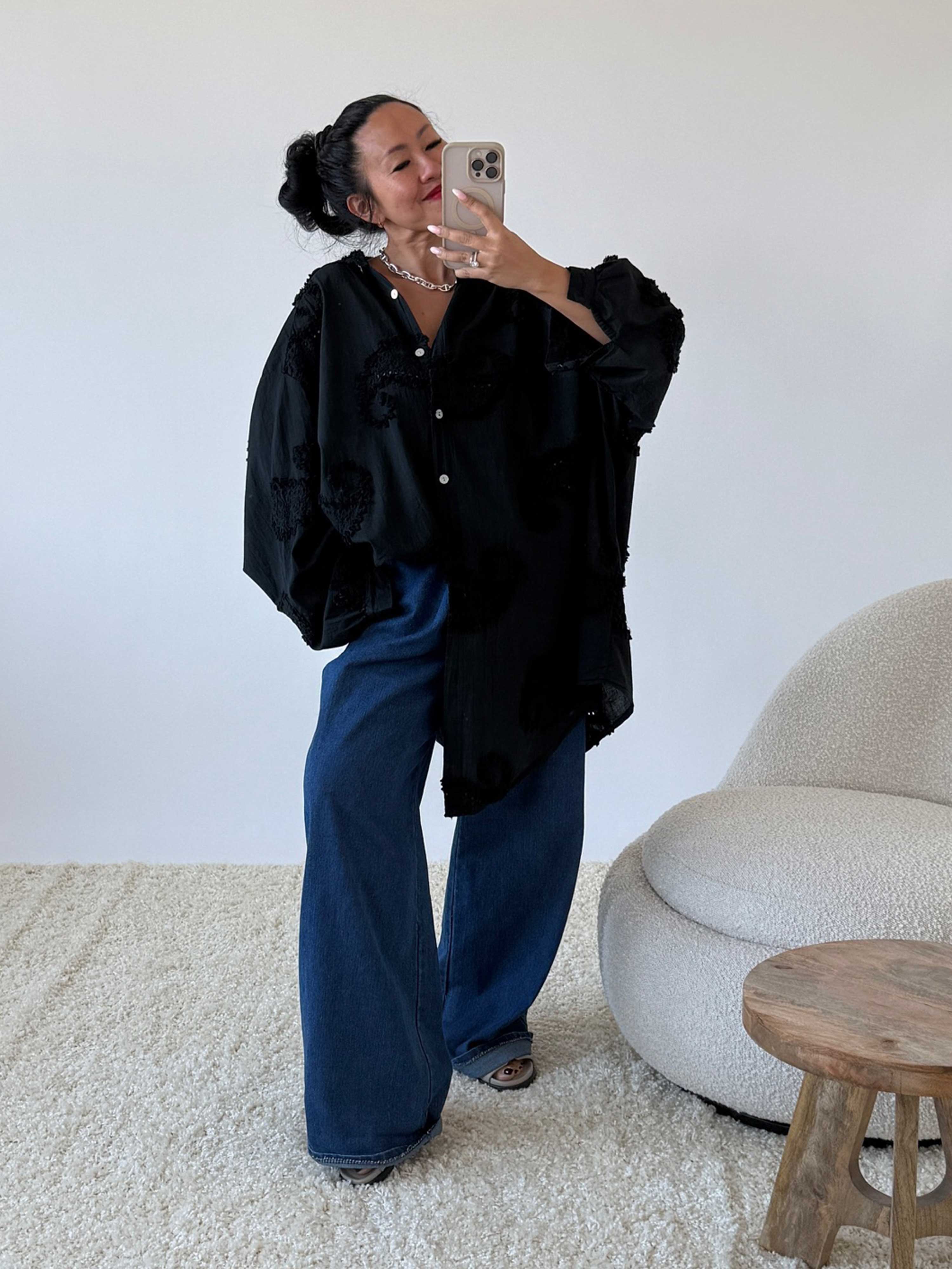Cotton Oversize Bluse mit Blumenmuster - MILLE FLEURS - Schwarz