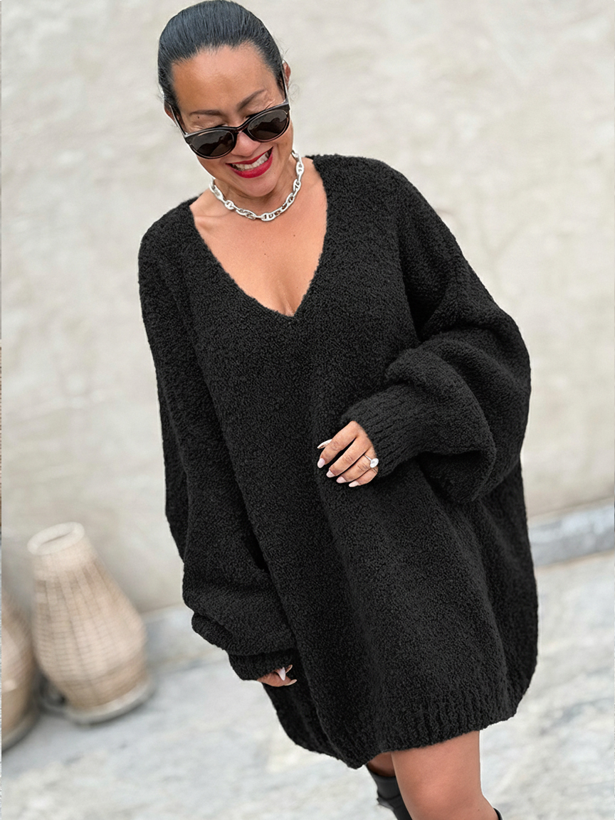 Oversize Bouclé Strickpullover mit V-Ausschnitt - Schwarz