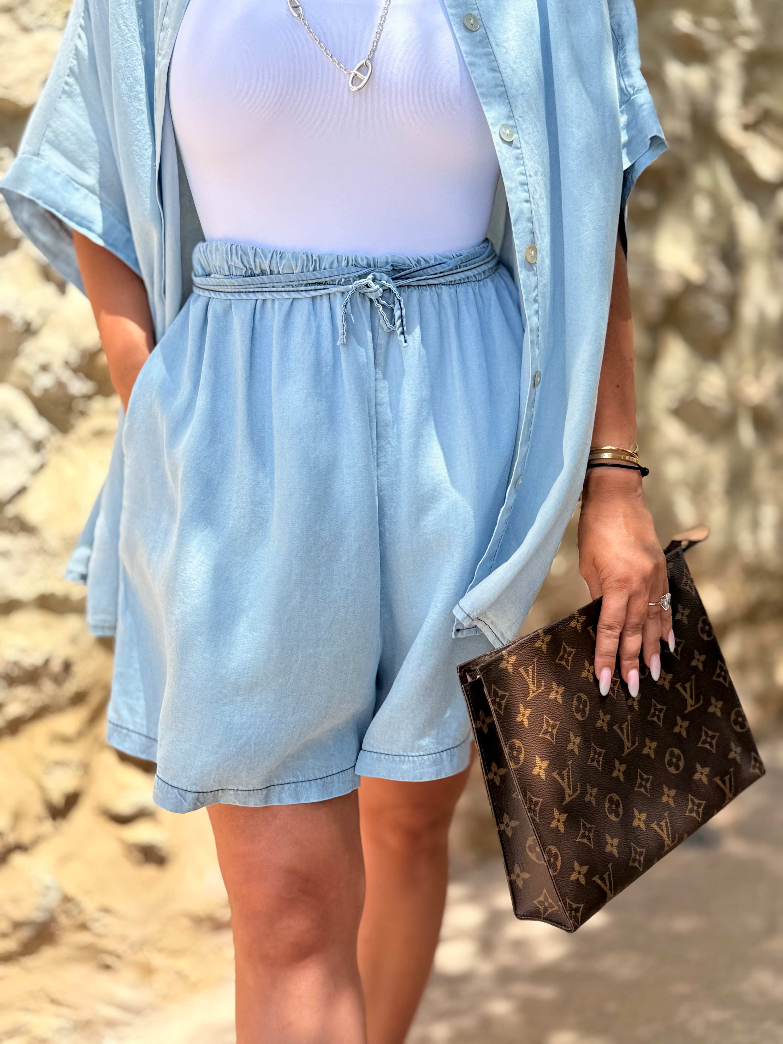 Leichte Lyocell Bermuda Shorts - SUMMER BREEZE - Light Blue Leichte Lyocell Bermuda Shorts - SUMMER BREEZE - Light Blue