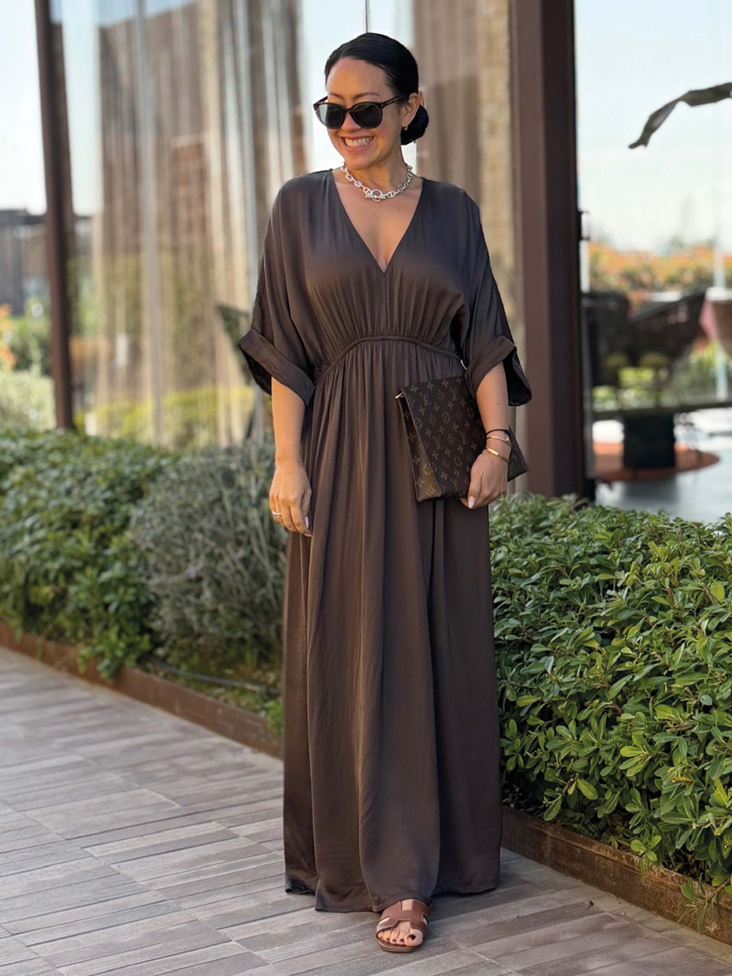 Viskose Kleid mit V-Ausschnitt - CURVY - Schoko