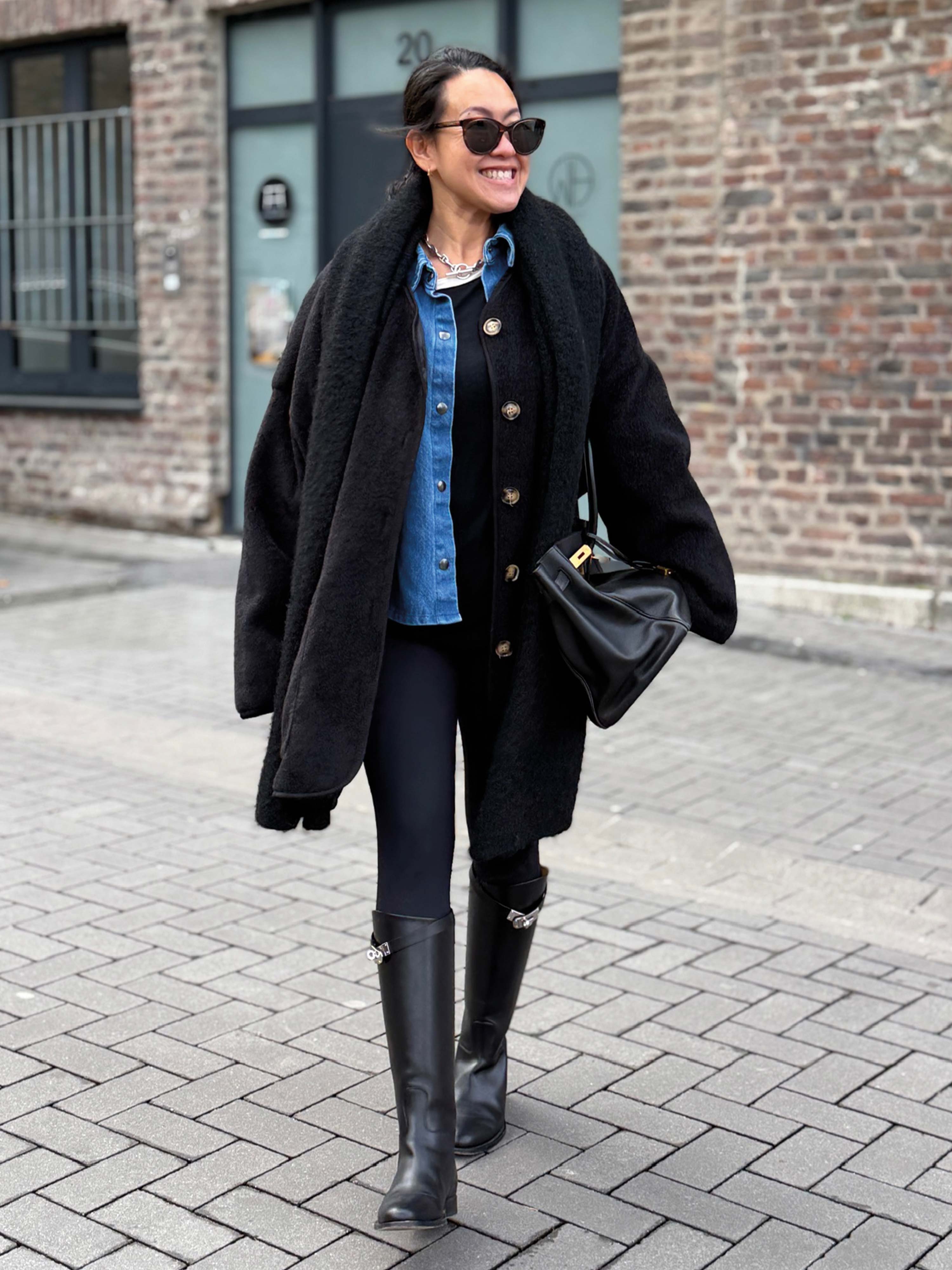 Oversize Jacke - SIGNATURE - Schwarz inkl. Gratisbrosche