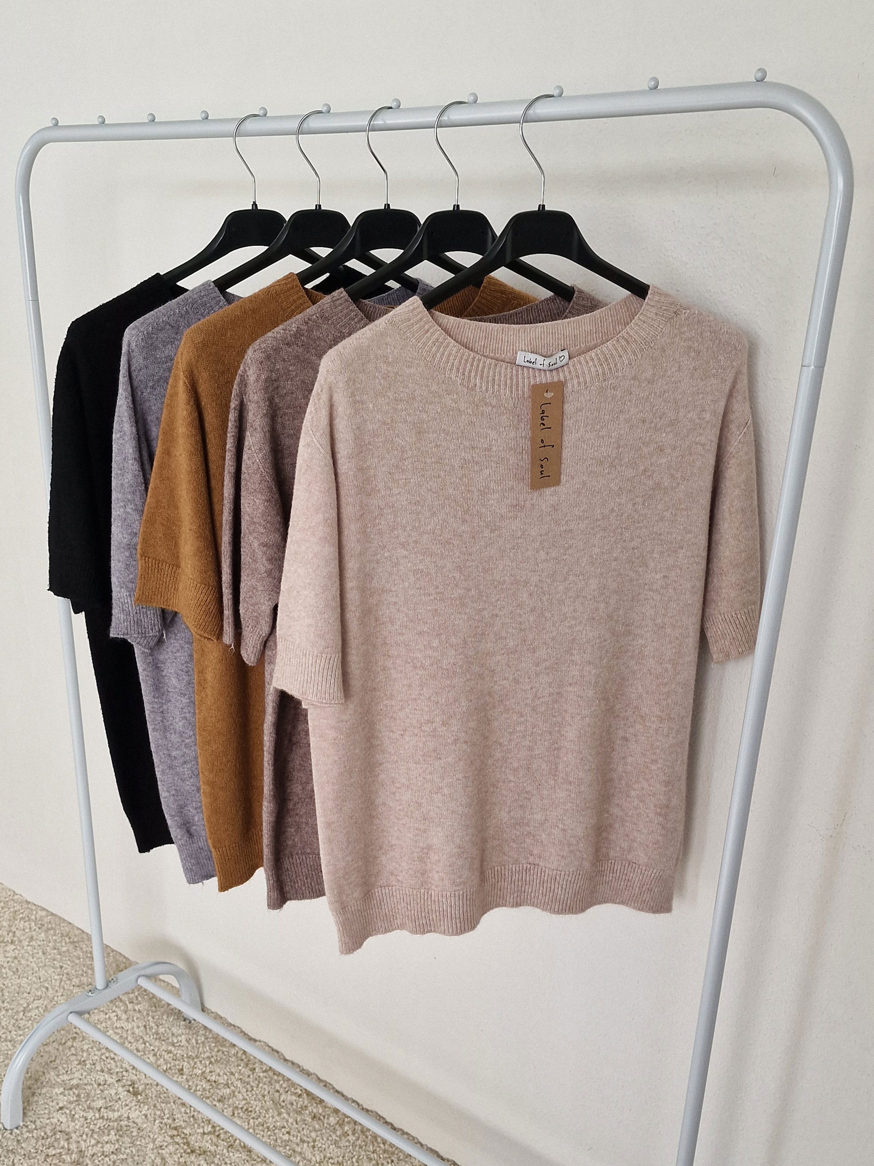 Viskose Kurzarm Pullover - Oatmeal Viskose Kurzarm Pullover - Oatmeal