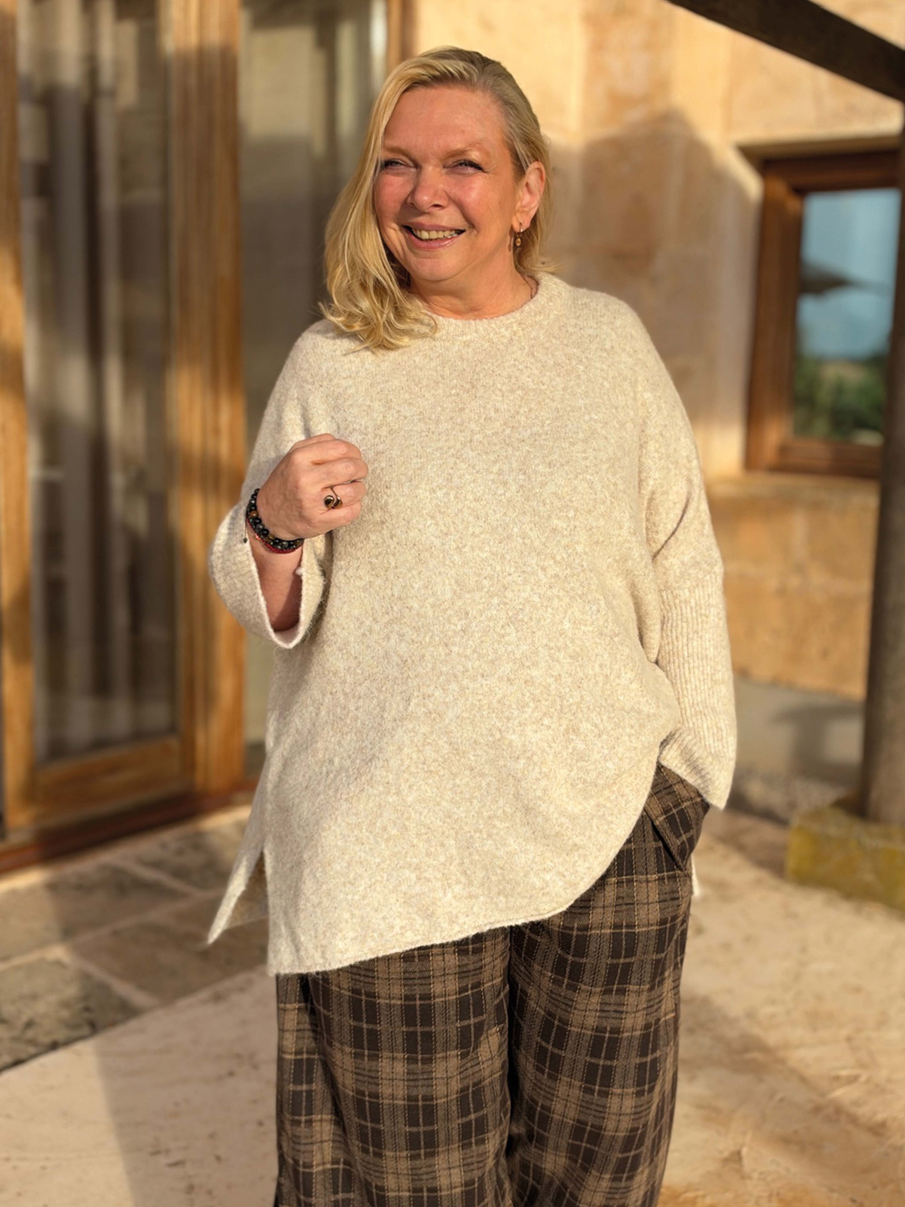Soft Alpaka Oversize Pullover mit Seitenschlitzen - Oatmeal