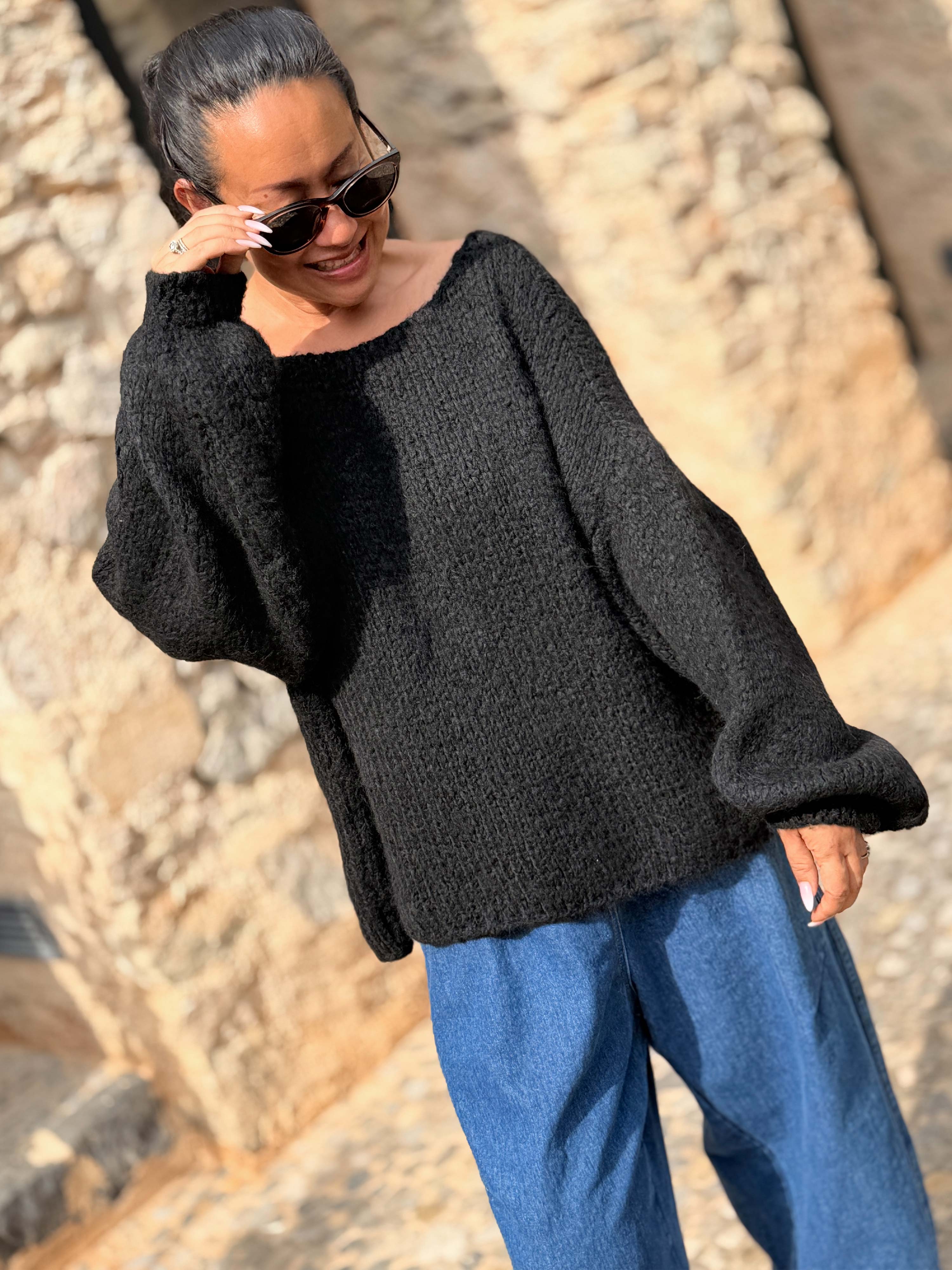Oversize Cropped Strickpullover - FLAUSCHI - Schwarz