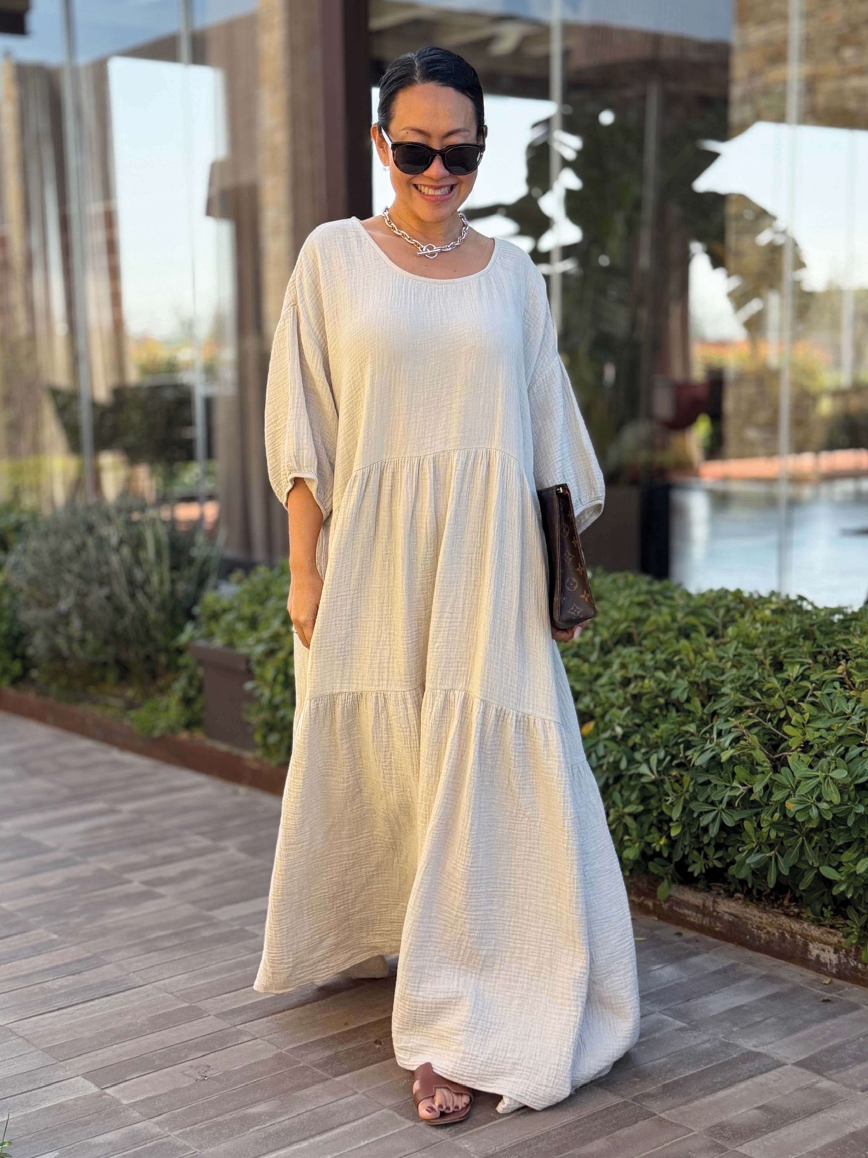 Oversize Musselin Kleid mit Rundhalsausschnitt - Beige