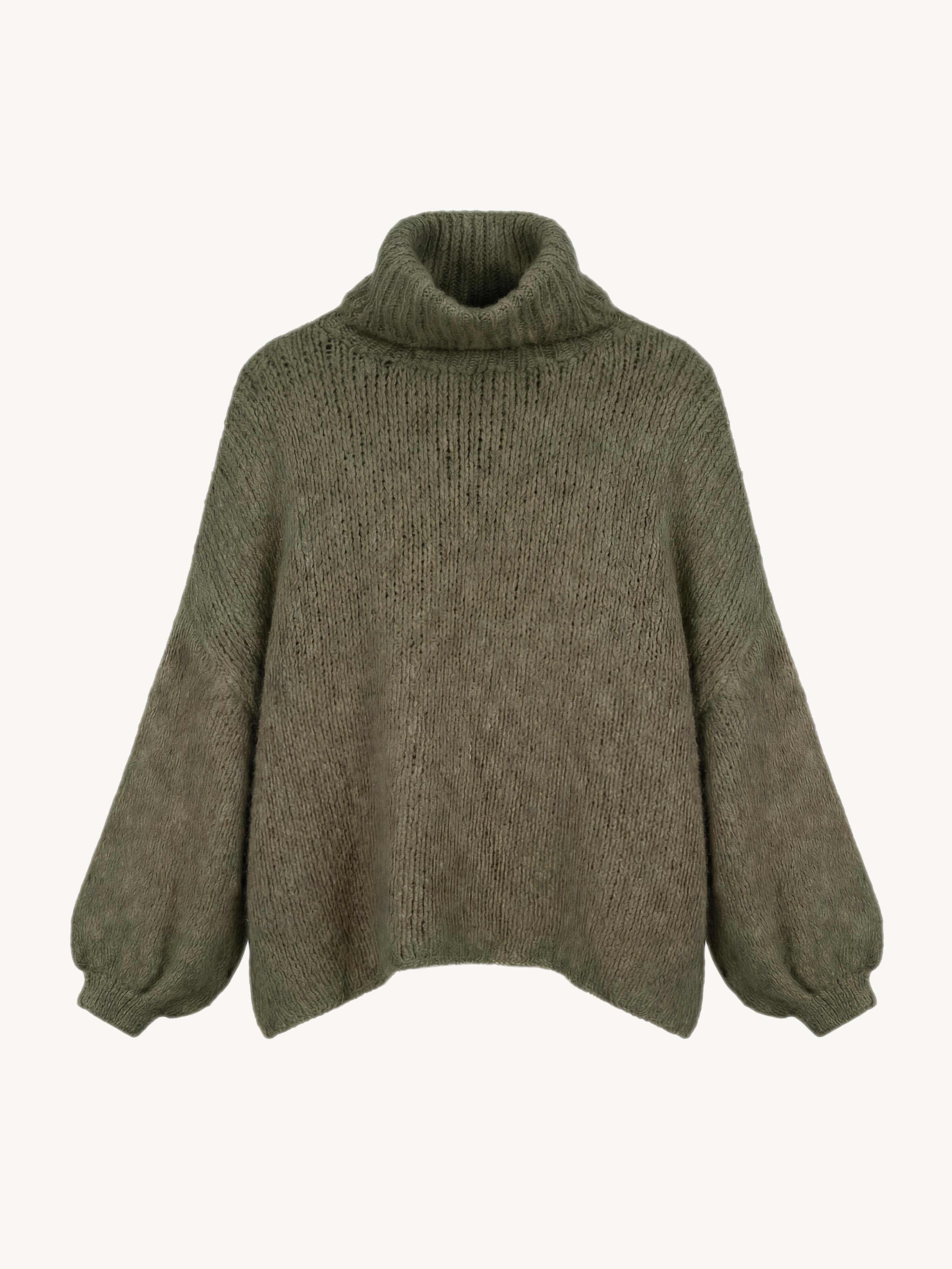 Oversize Pullover mit Rollkragen - FLAUSCHI - Olive