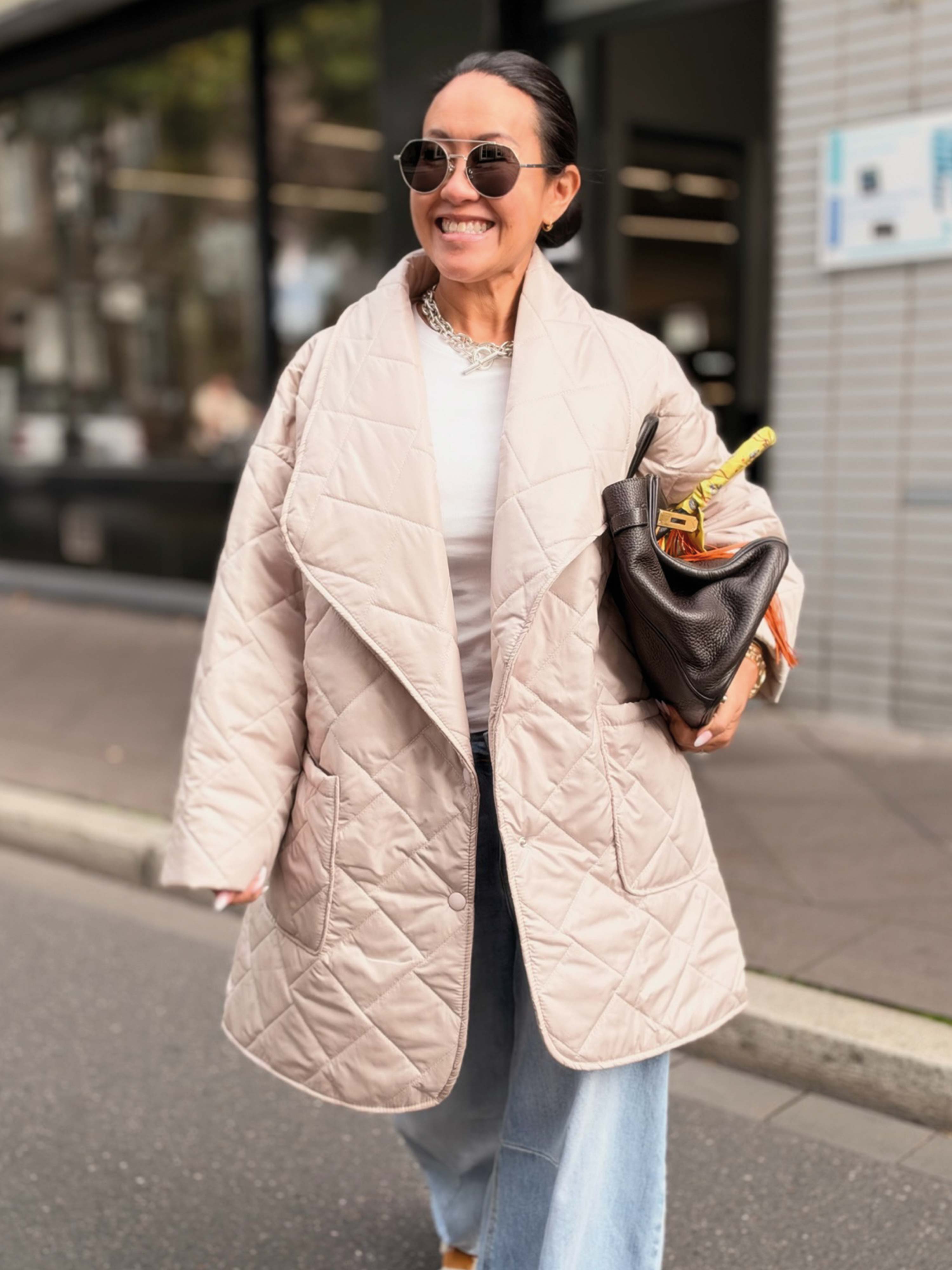 Leichte Blazer Steppjacke - CURVY - Beige