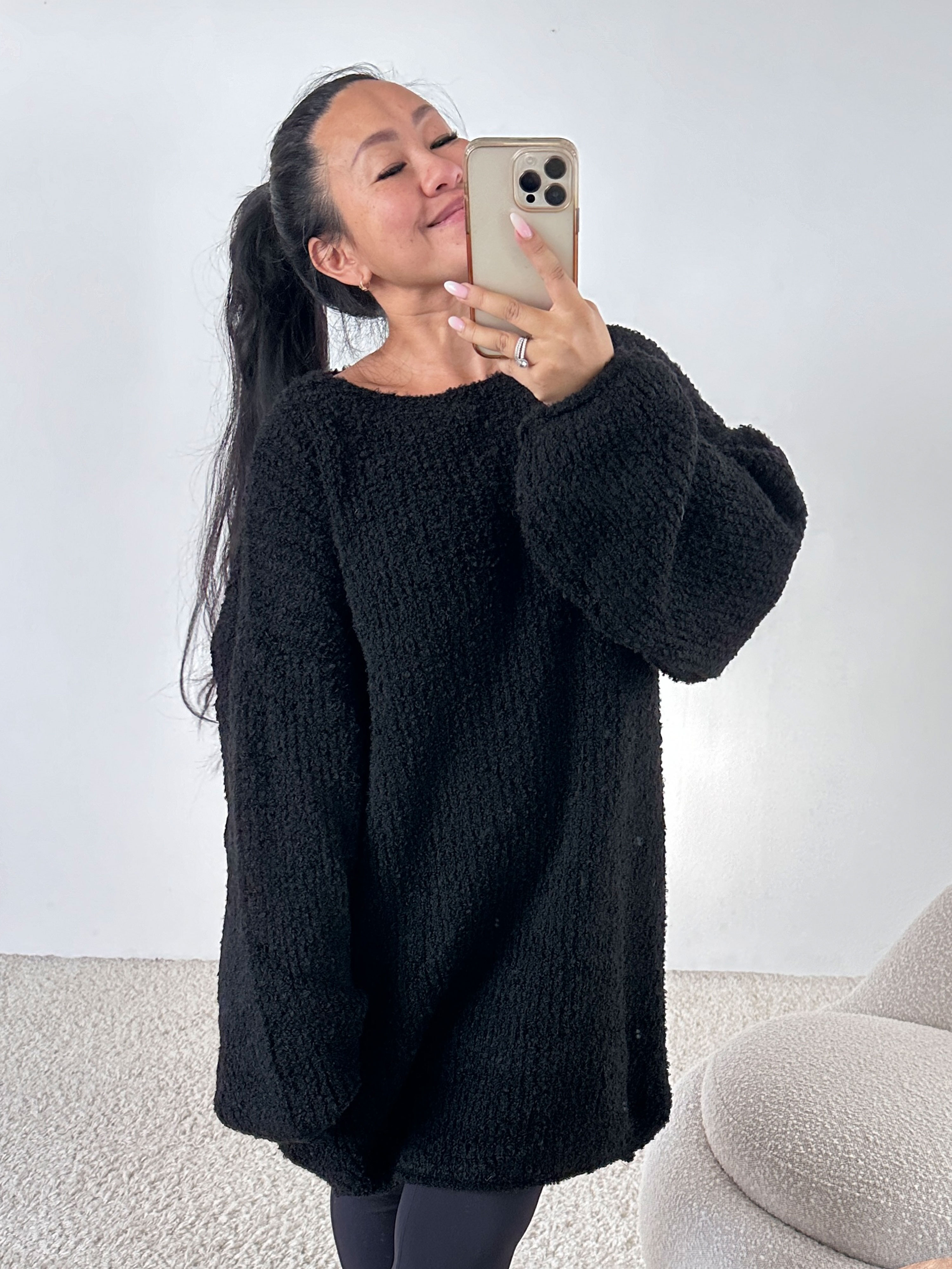 PREMIUM Oversize Bouclé Long Pullover - Schwarz PREMIUM Oversize Bouclé Long Pullover - Schwarz