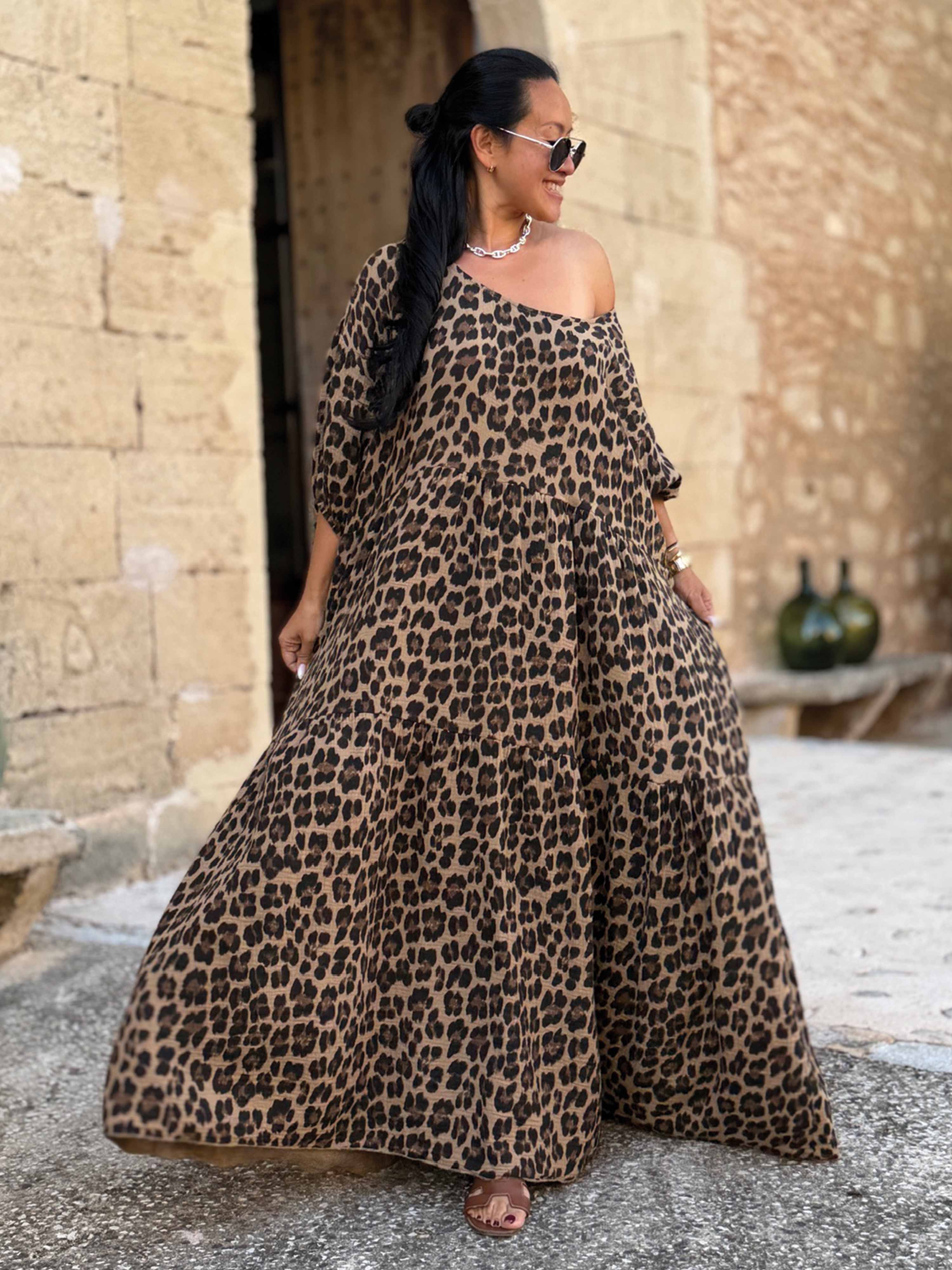 Oversize Musselin Kleid mit Rundhalsausschnitt - Leo Camel